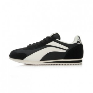 Women's 3KM Classic Casual Shoes In Black